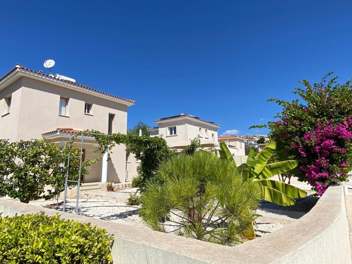 Luxury Villa Phaedra Klorakas Exterior photo